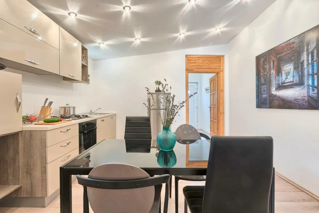 公寓 Wellness Apartman Kaiser 普拉 克罗地亚