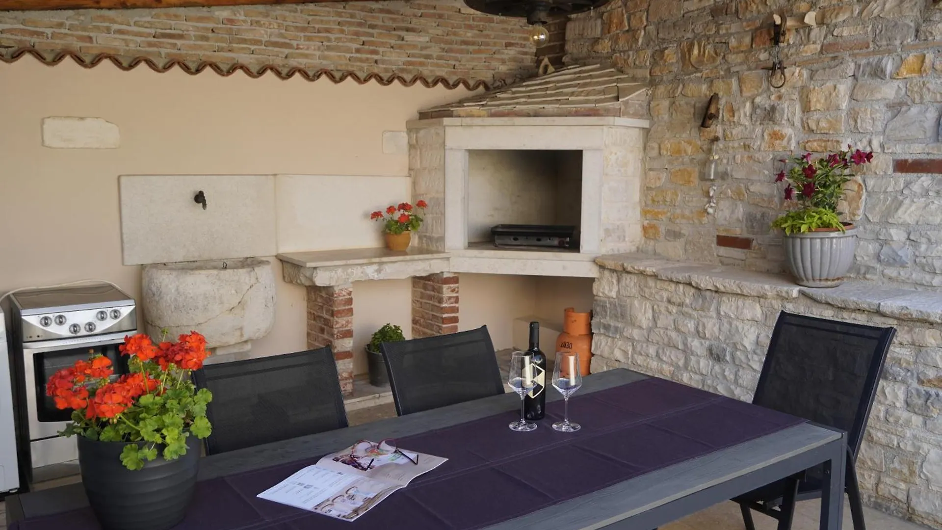 Wellness Apartman Kaiser Πούλα Διαμέρισμα